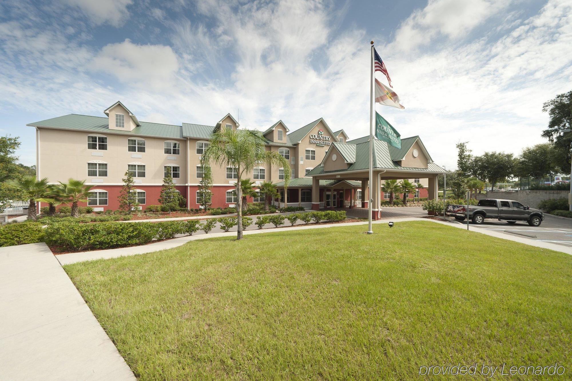 Seffner Inn And Suites エクステリア 写真