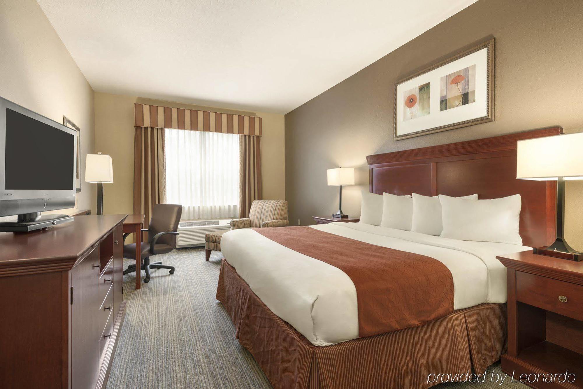Seffner Inn And Suites エクステリア 写真