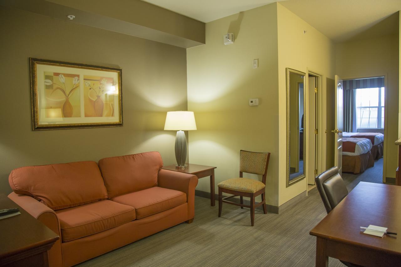 Seffner Inn And Suites エクステリア 写真