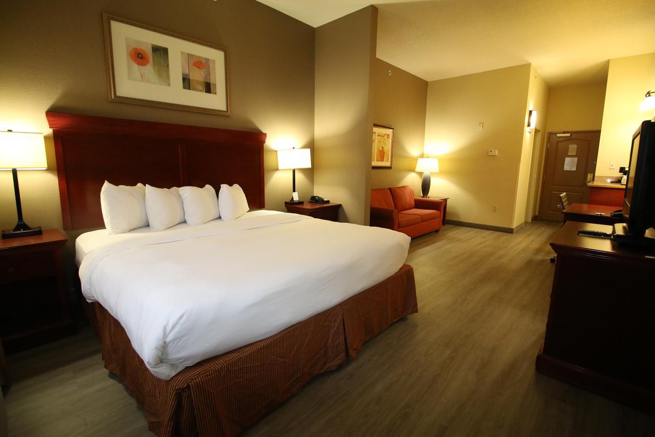 Seffner Inn And Suites エクステリア 写真