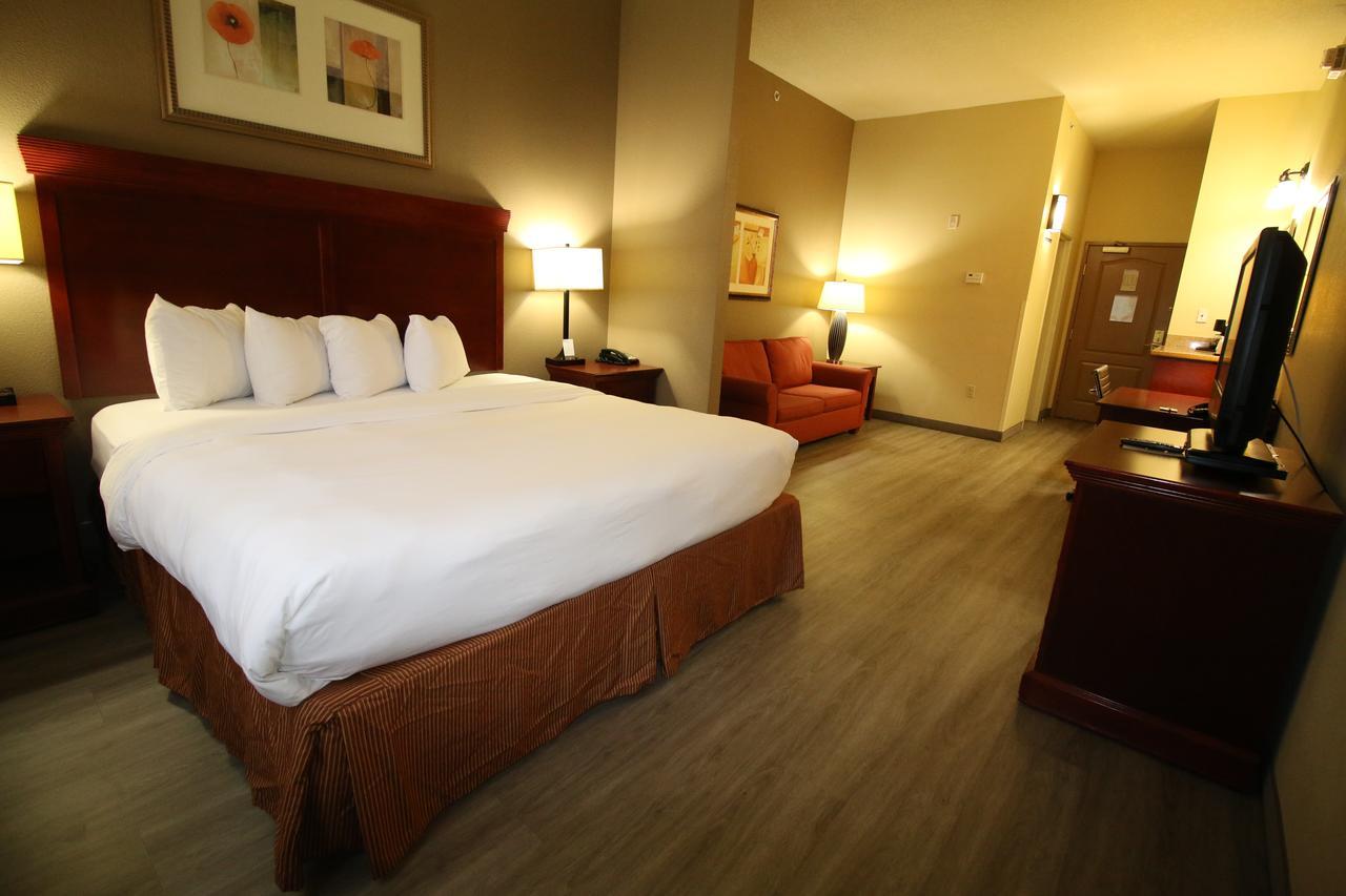 Seffner Inn And Suites エクステリア 写真