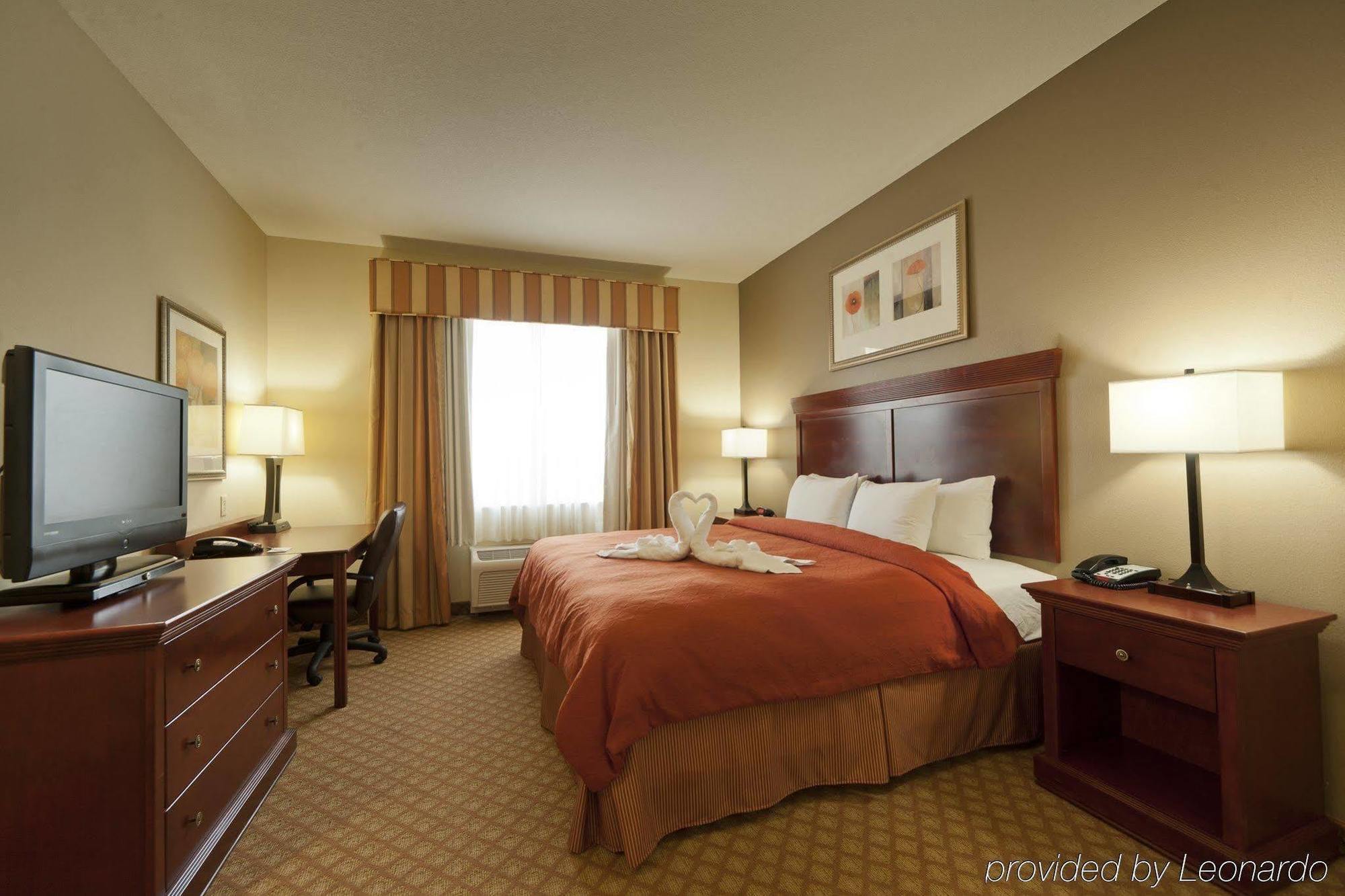 Seffner Inn And Suites エクステリア 写真